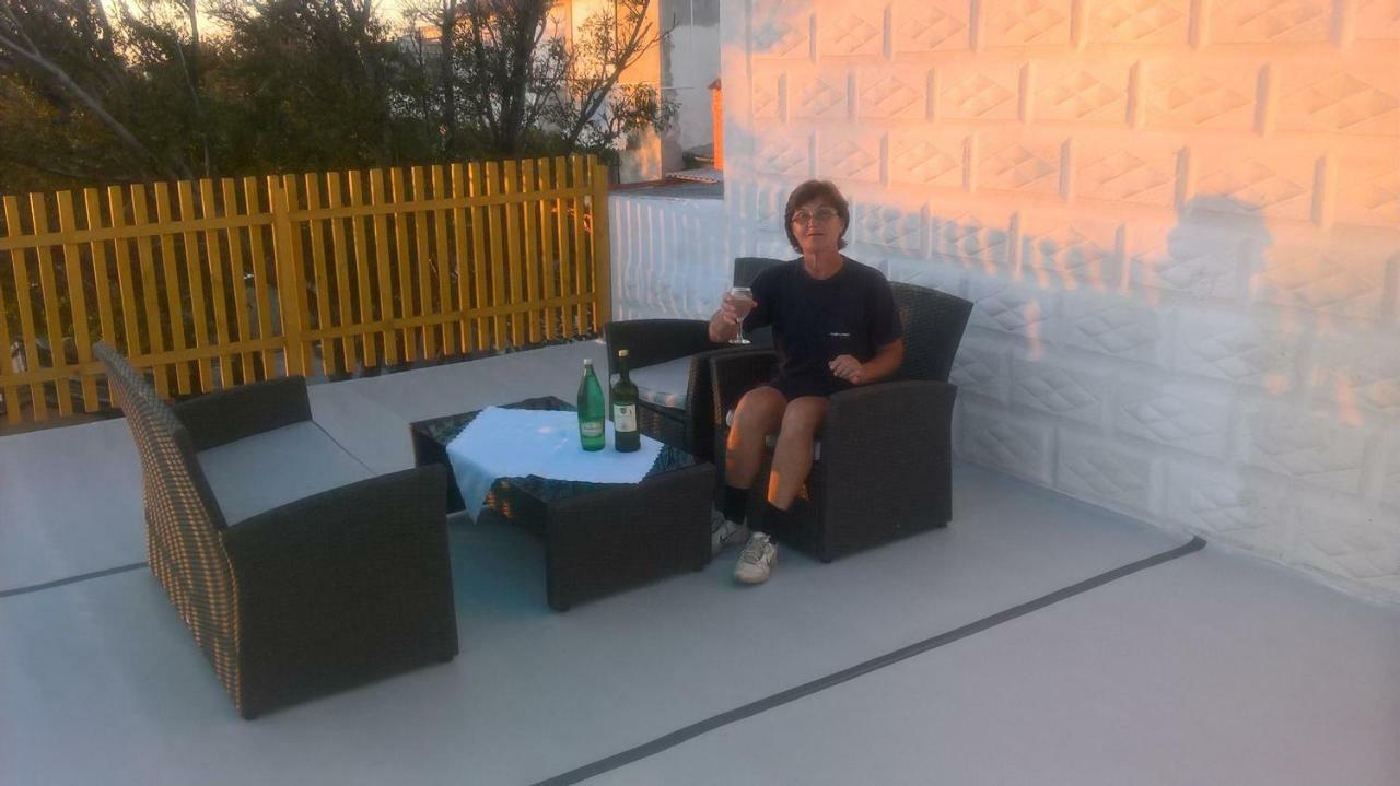 Apartman Pave & Ilija Jr Lopar Exteriör bild